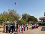 กิจกรรมเข้าแถวเคารพธงชาติ สวดมนต์ ร้องเพลงชาติสามสี ร้องเพลง